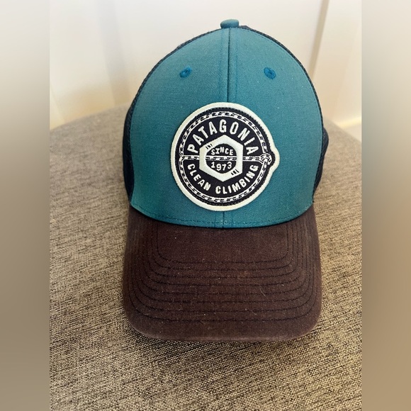Patagonia clean climbing Men’s trucker hat blue teal SnapBack adjustable strap - Picture 1 of 3